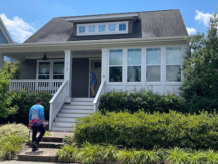 House Washing vs. Pressure Washing: What’s Safe for Siding, Stucco, and Brick?